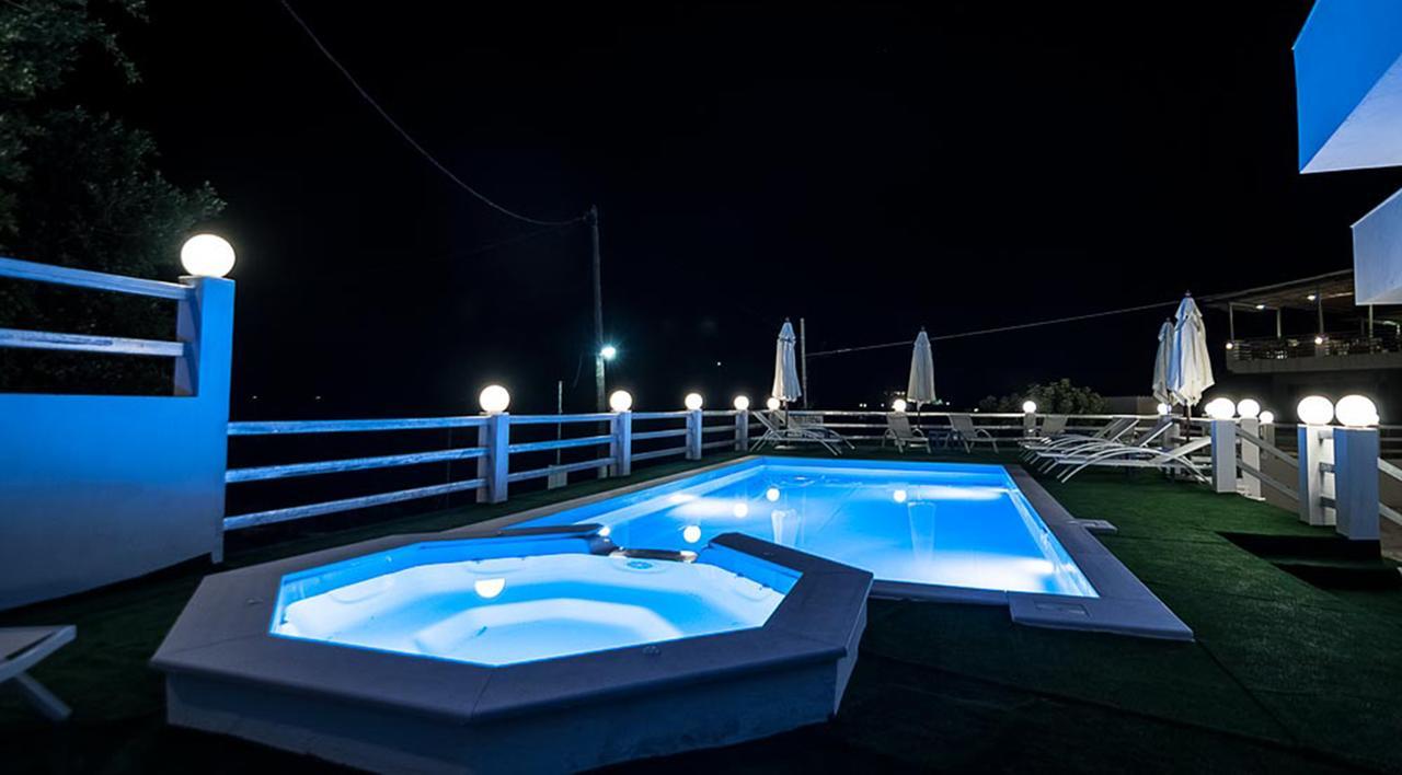 Paradiso Resort Agia Marina  Exteriér fotografie